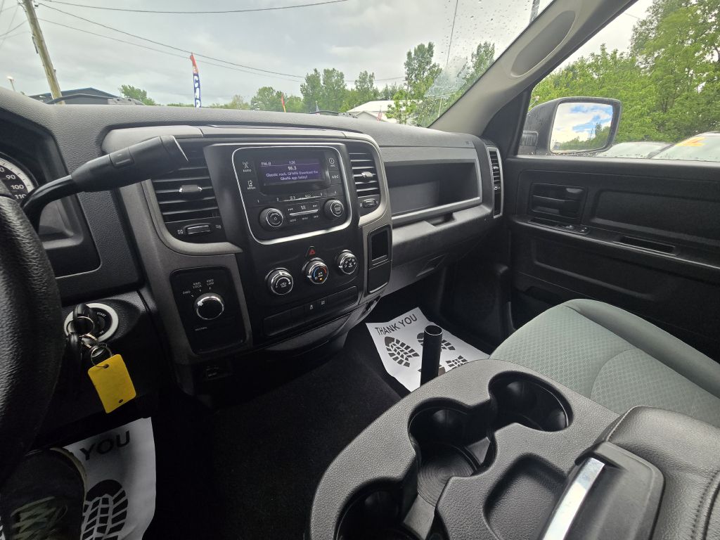 Photo 16 of this RAM 1500