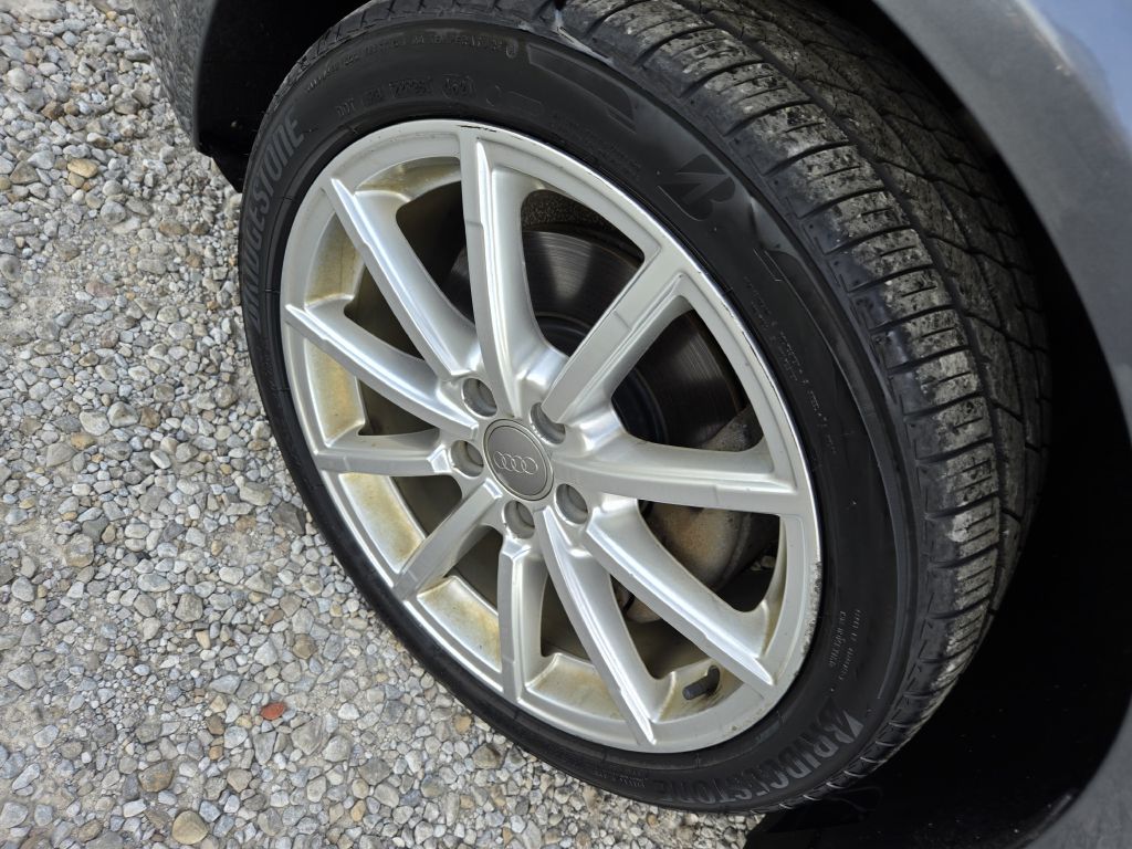 Photo 11 of this AUDI A4