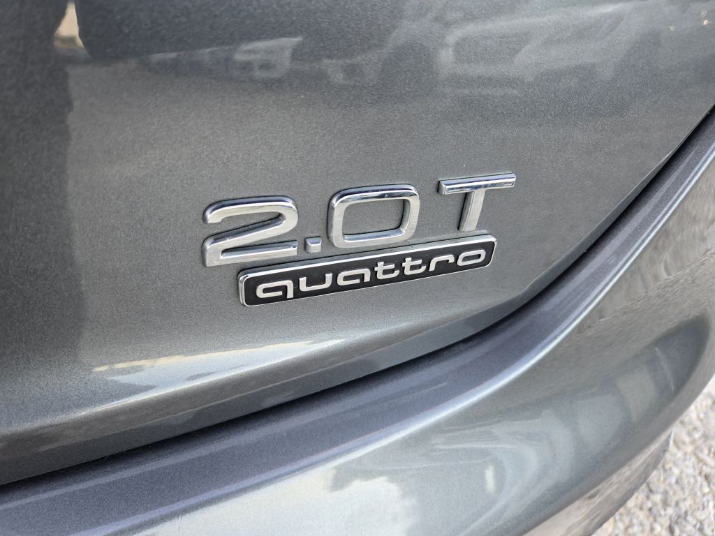 Photo 13 of this AUDI A4