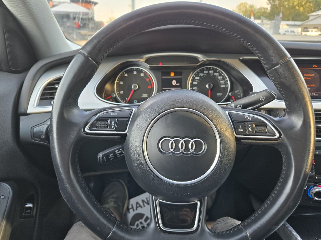 Photo 17 of this AUDI A4
