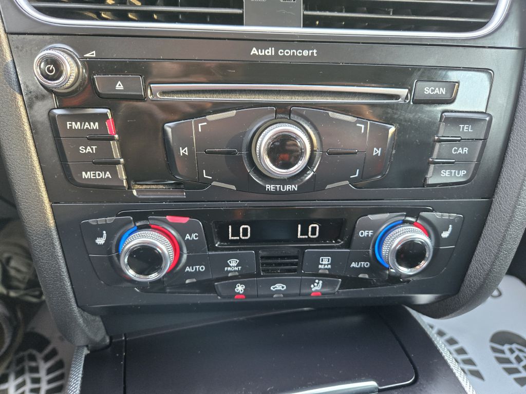Photo 23 of this AUDI A4