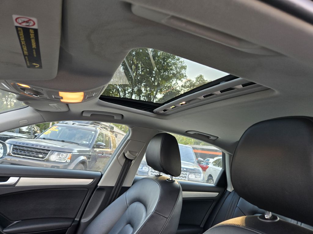 Photo 26 of this AUDI A4