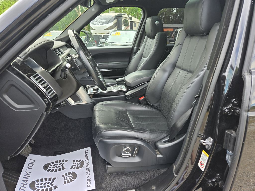 Photo 13 of this LAND ROVER RANGE ROVER