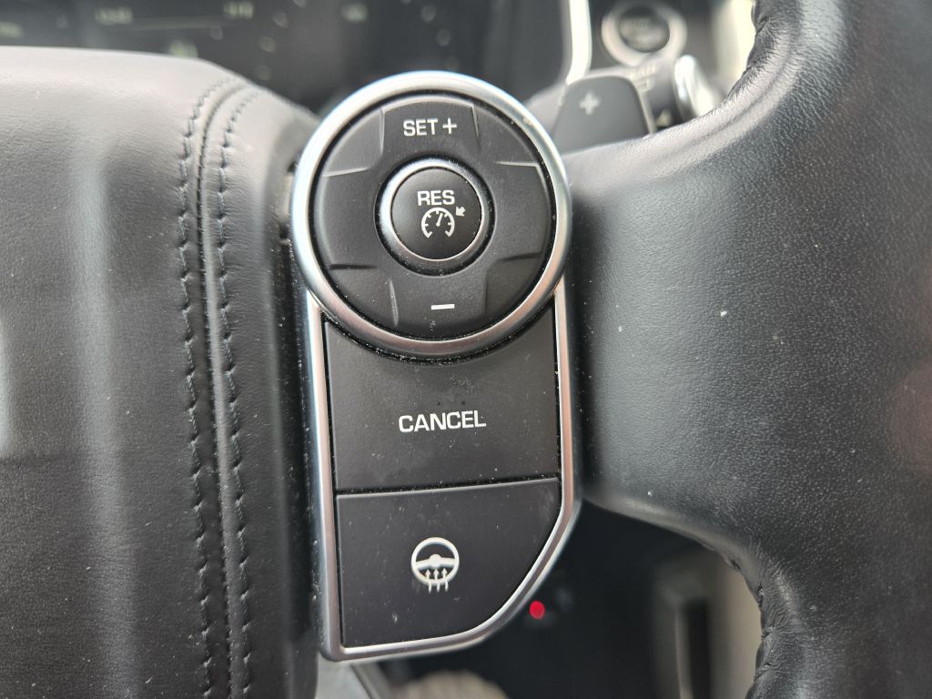 Photo 19 of this LAND ROVER RANGE ROVER