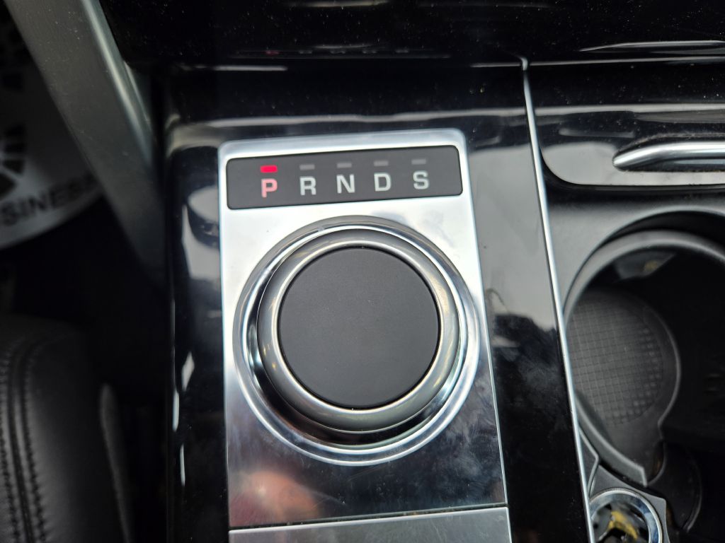 Photo 22 of this LAND ROVER RANGE ROVER