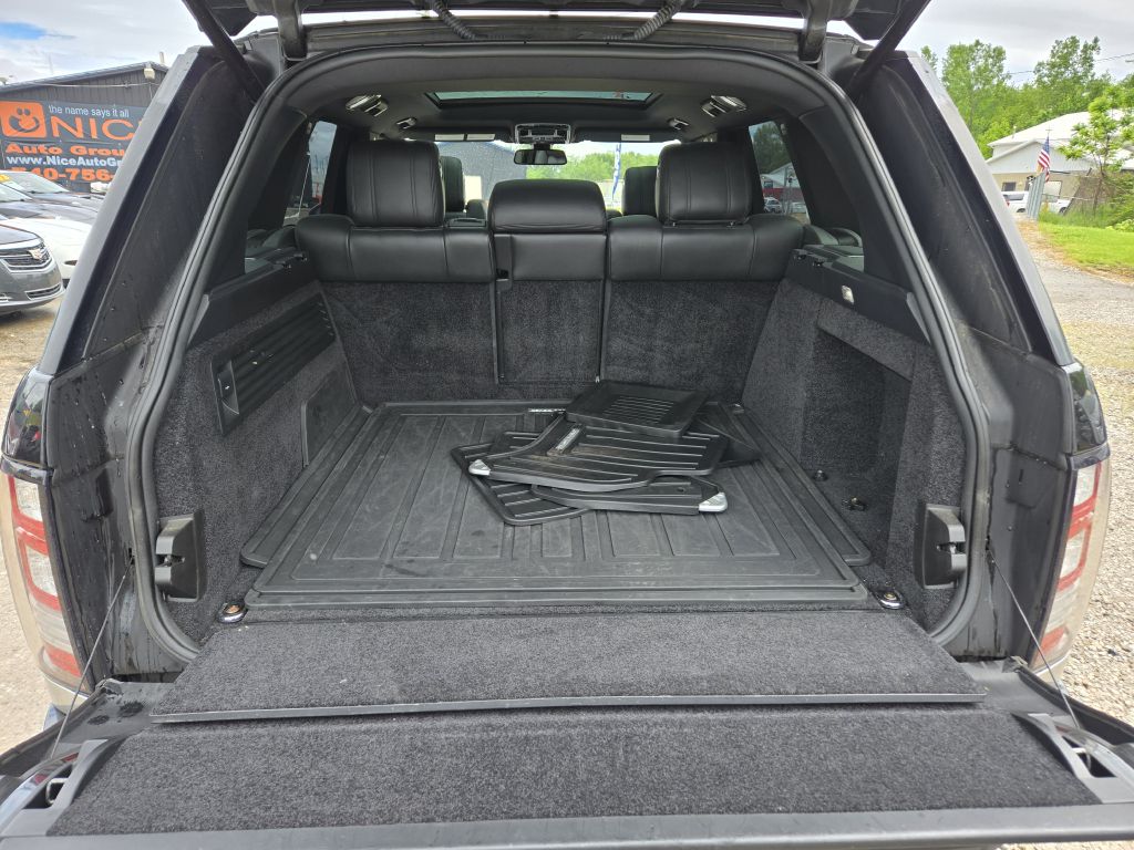 Photo 34 of this LAND ROVER RANGE ROVER