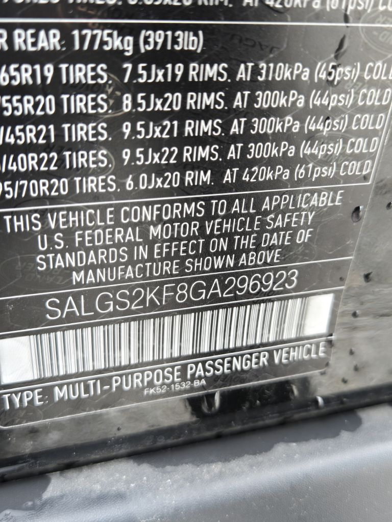 Photo 36 of this LAND ROVER RANGE ROVER