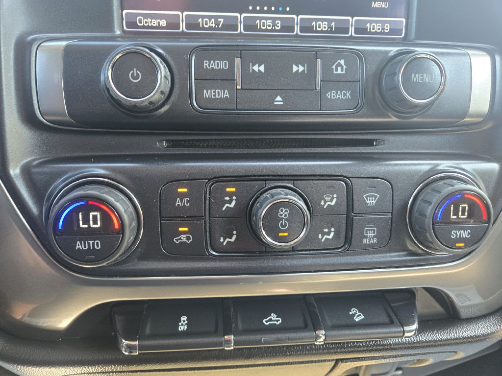 Photo 24 of this CHEVROLET SILVERADO 1500