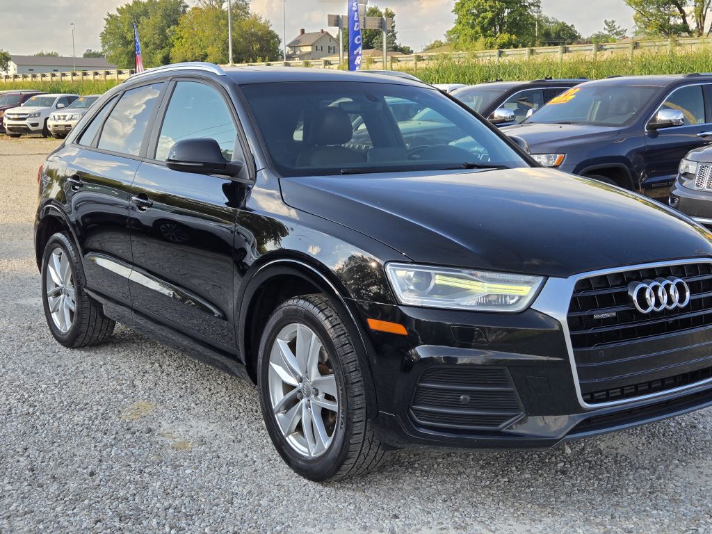 Photo 3 of this AUDI Q3