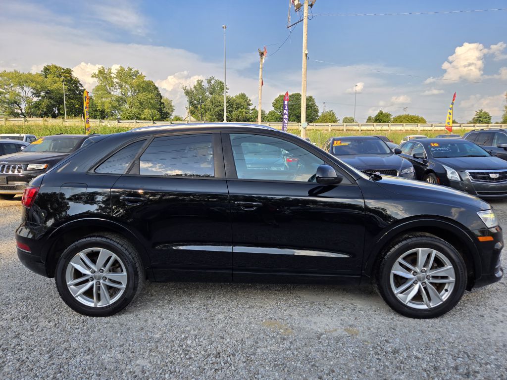Photo 4 of this AUDI Q3