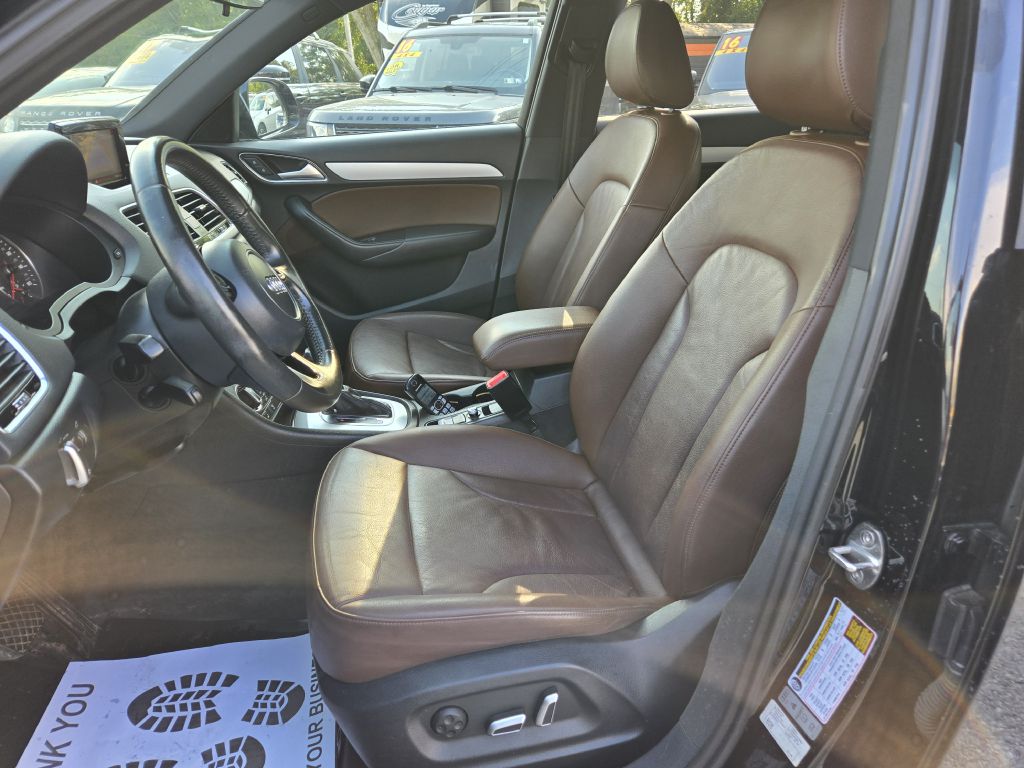 Photo 14 of this AUDI Q3