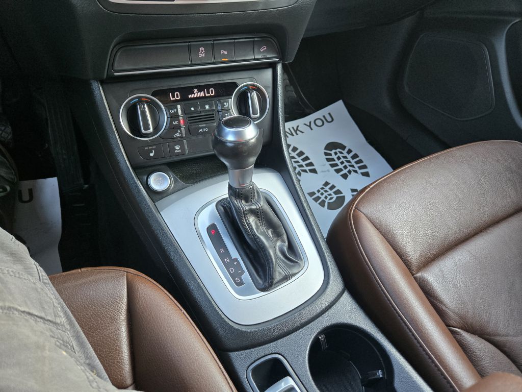 Photo 21 of this AUDI Q3