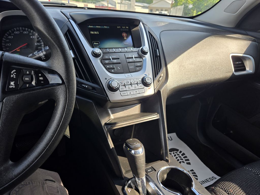 Photo 15 of this CHEVROLET EQUINOX