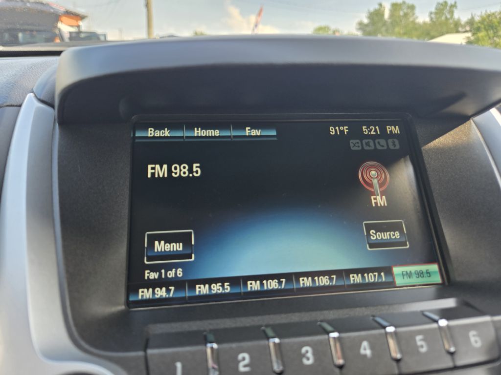 Photo 21 of this CHEVROLET EQUINOX