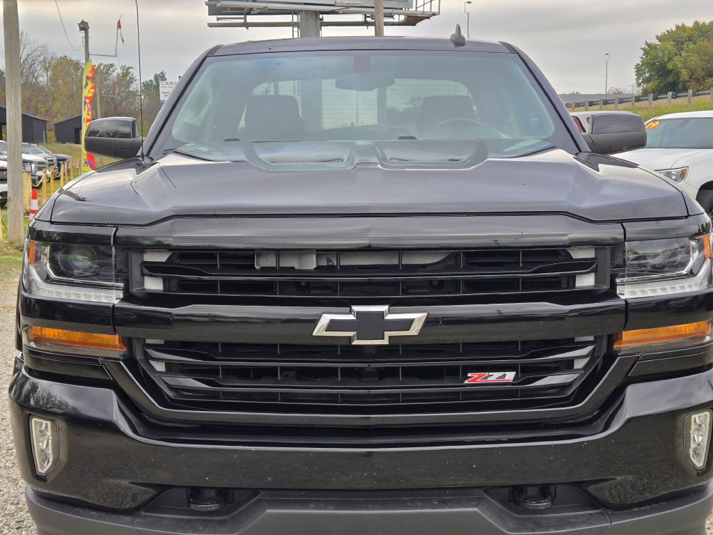Photo 2 of this CHEVROLET SILVERADO 1500