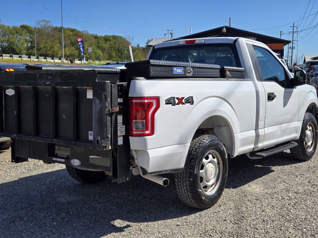Photo 5 of this FORD F150