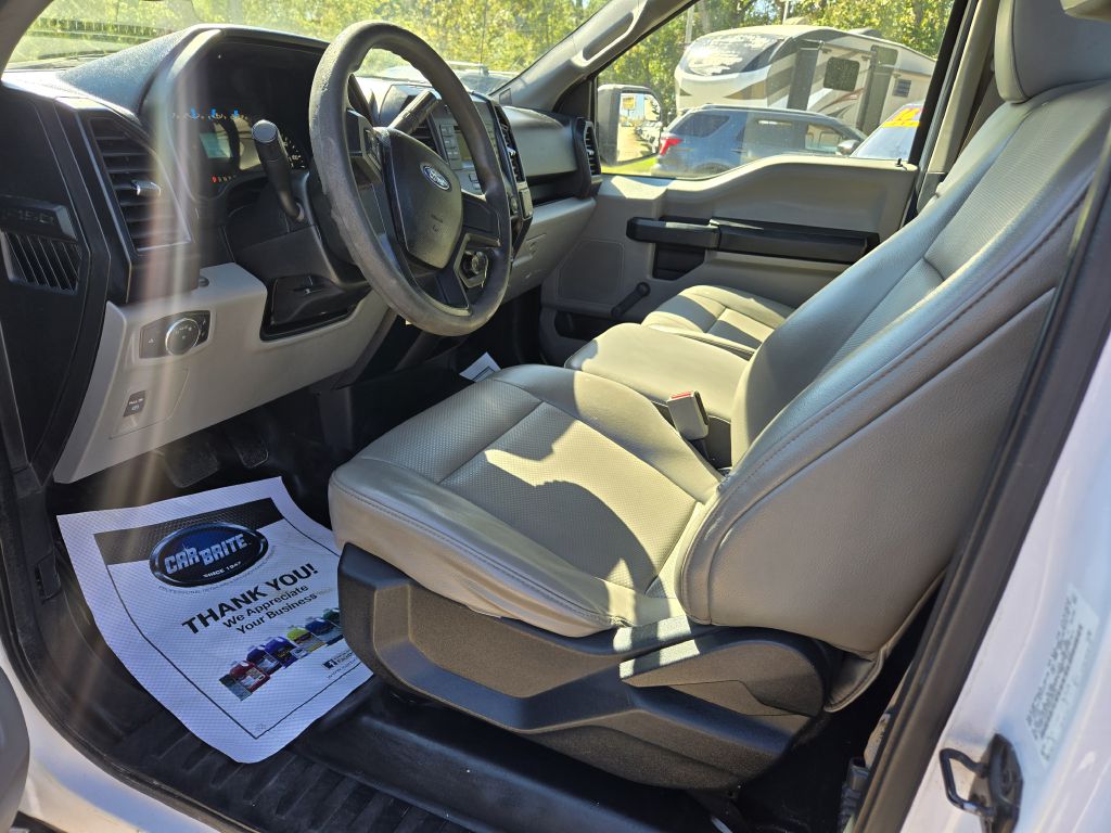 Photo 16 of this FORD F150