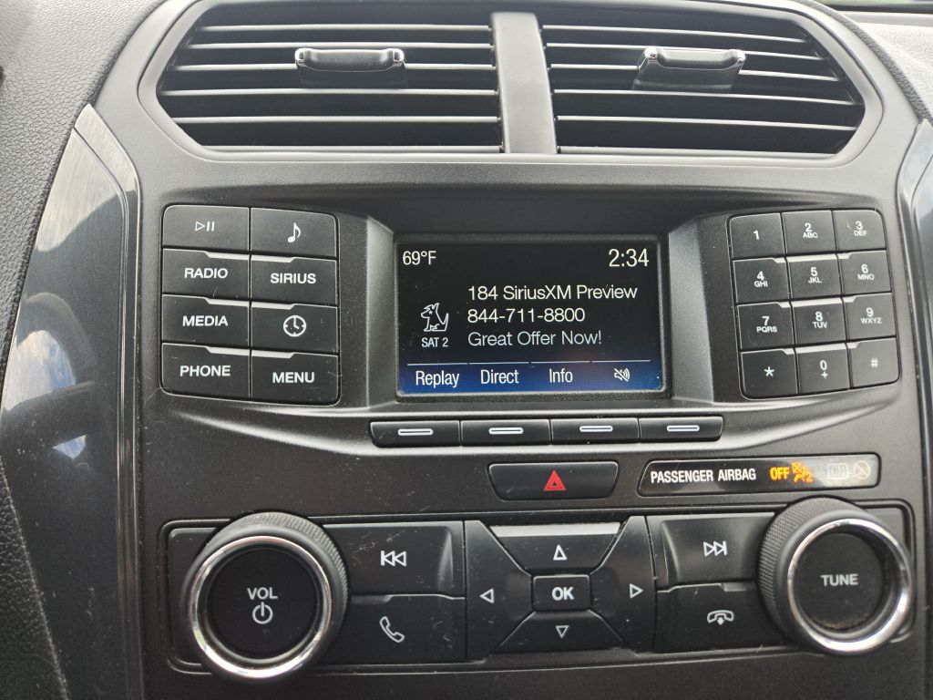 Photo 24 of this FORD EXPLORER