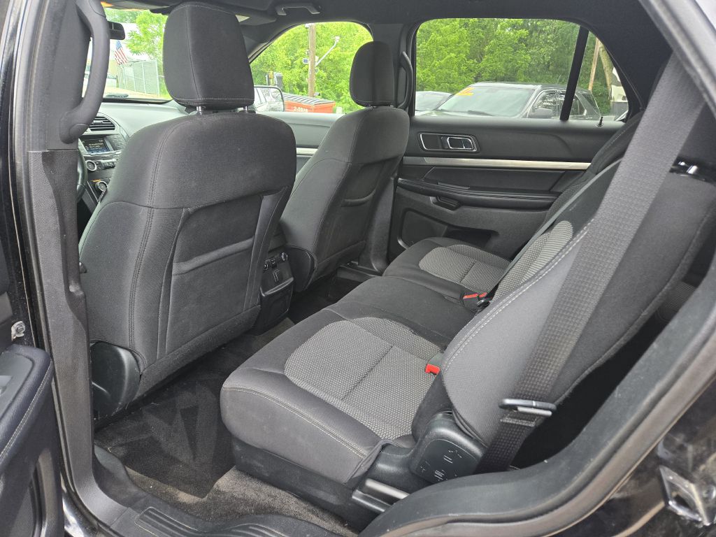 Photo 26 of this FORD EXPLORER