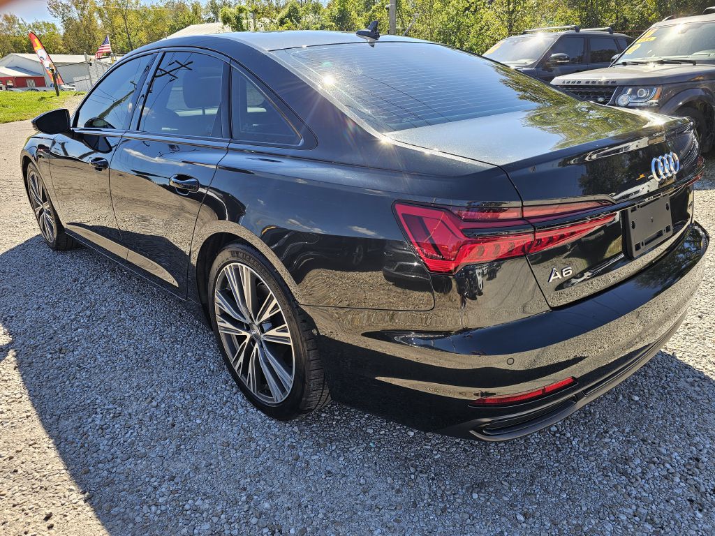 Photo 3 of this AUDI A6