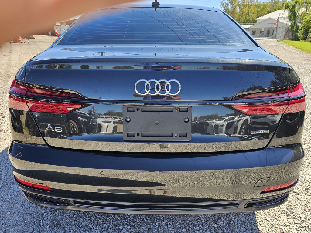 Photo 4 of this AUDI A6