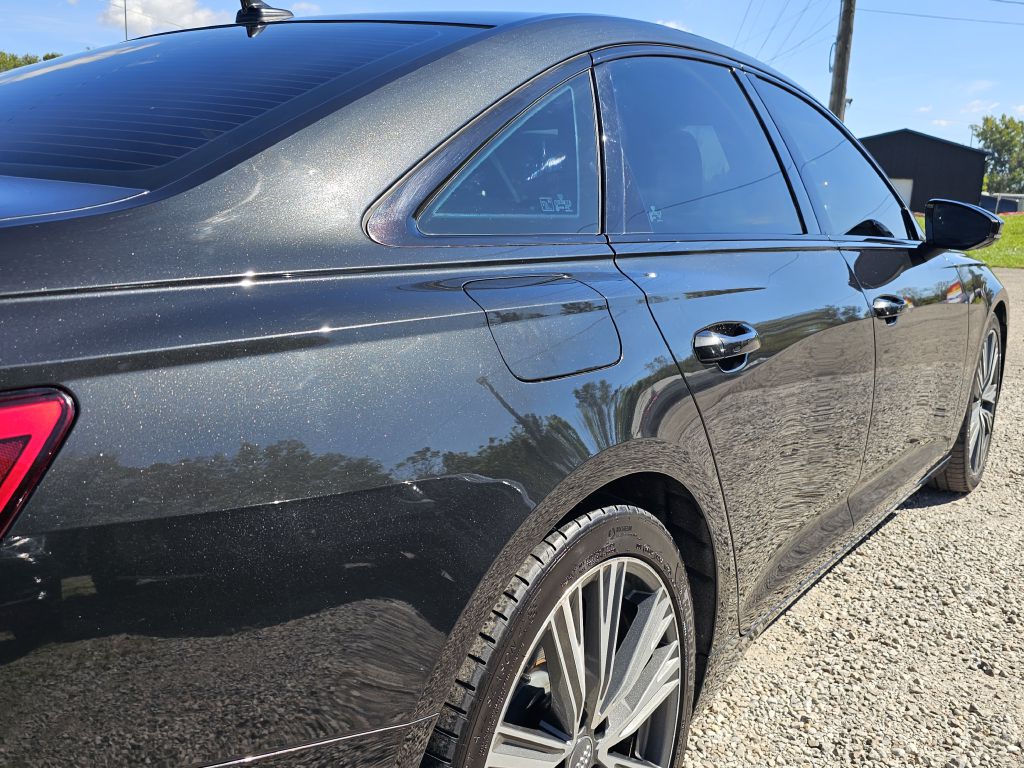 Photo 13 of this AUDI A6
