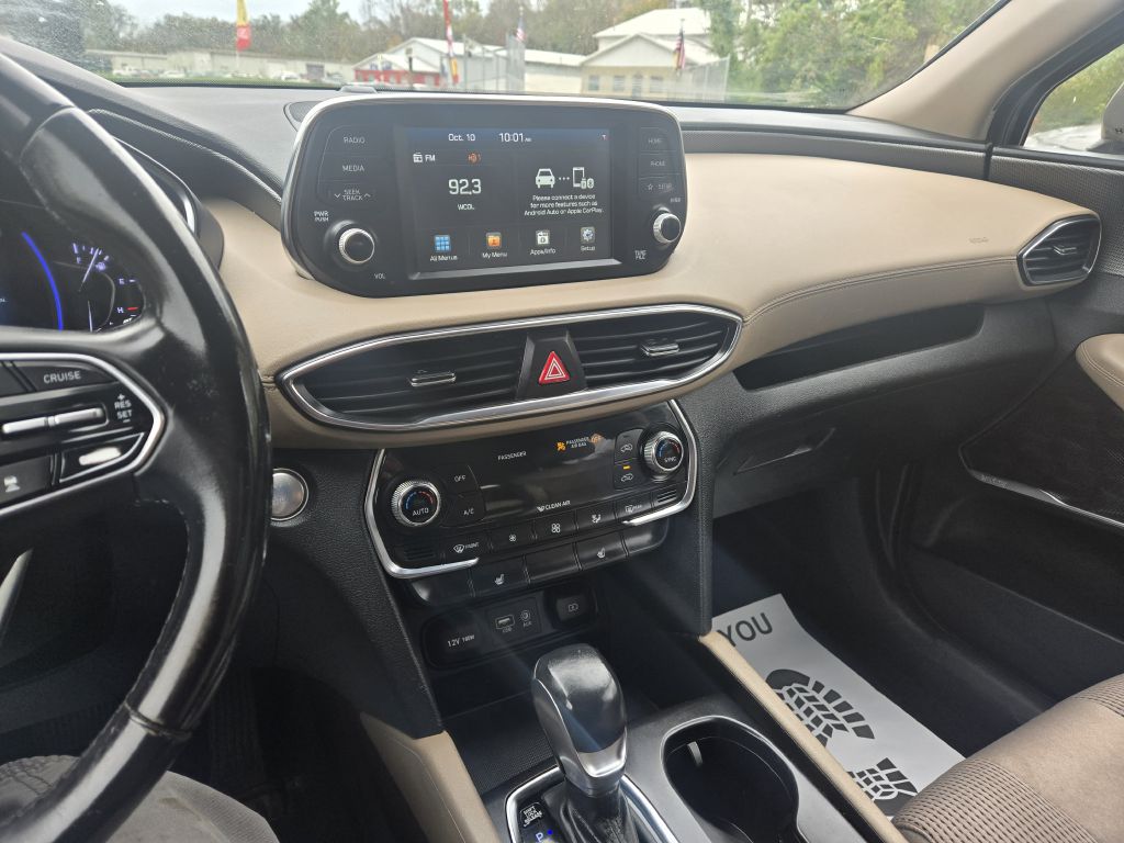 Photo 16 of this HYUNDAI SANTA FE