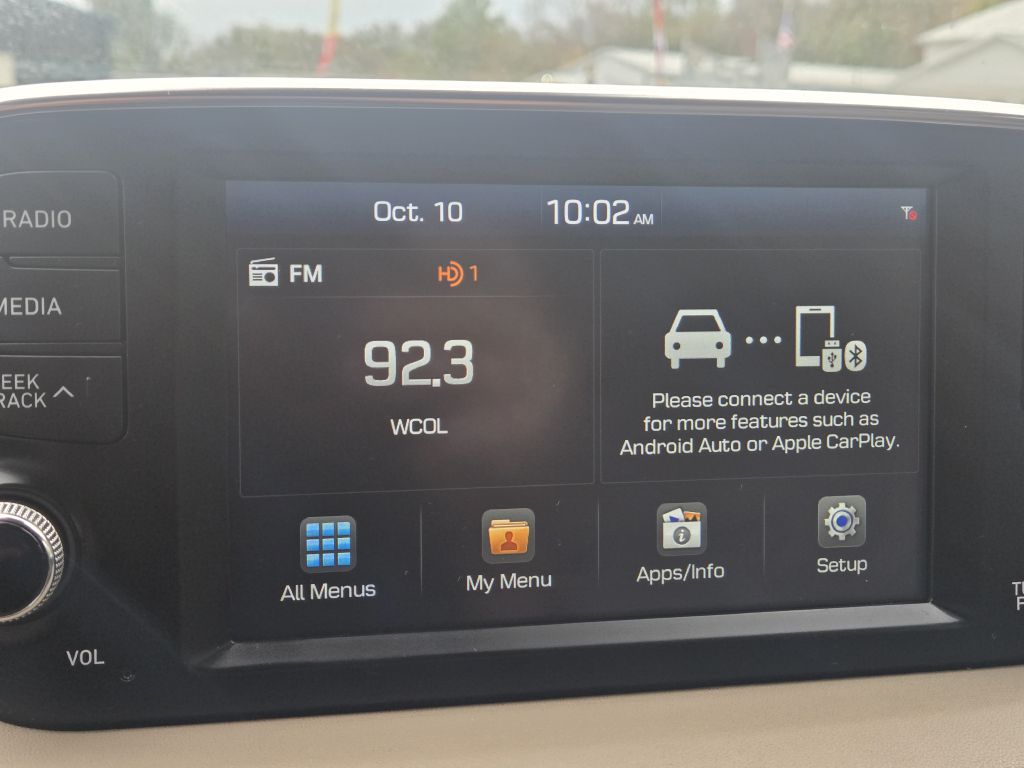 Photo 24 of this HYUNDAI SANTA FE
