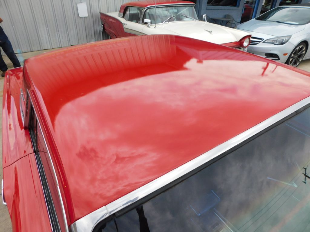 Photo 9 of this FORD THUNDERBIRD