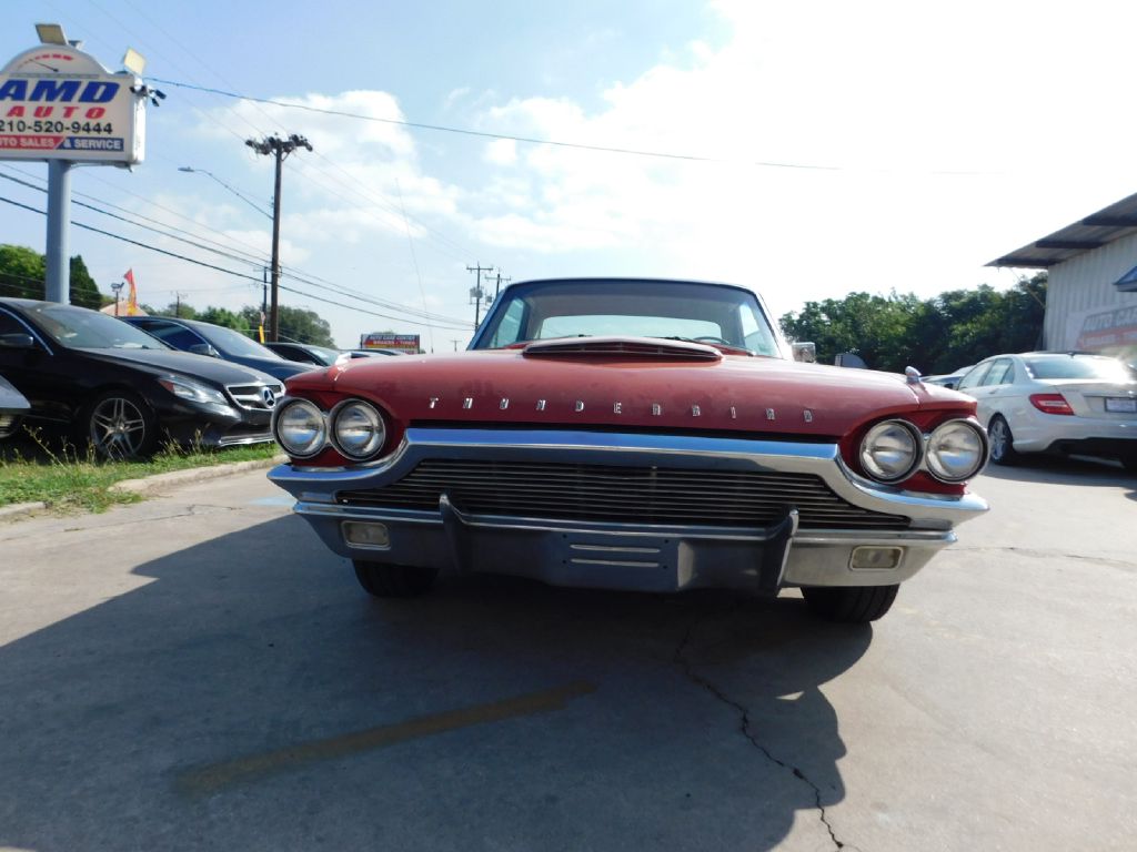 Photo 11 of this FORD THUNDERBIRD