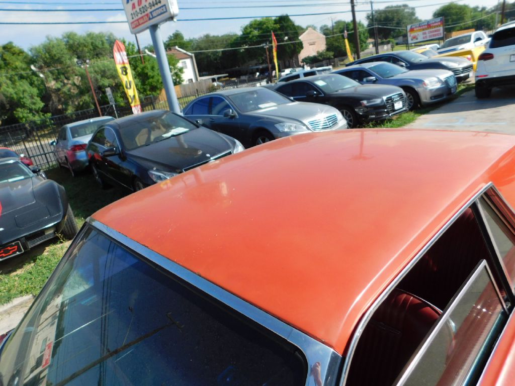 Photo 18 of this FORD THUNDERBIRD
