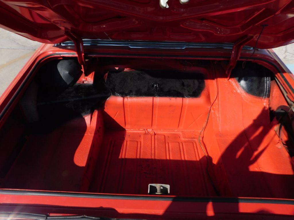 Photo 21 of this FORD THUNDERBIRD