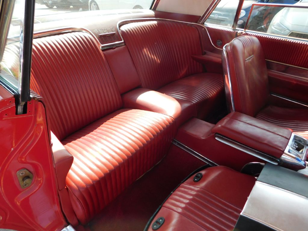 Photo 23 of this FORD THUNDERBIRD