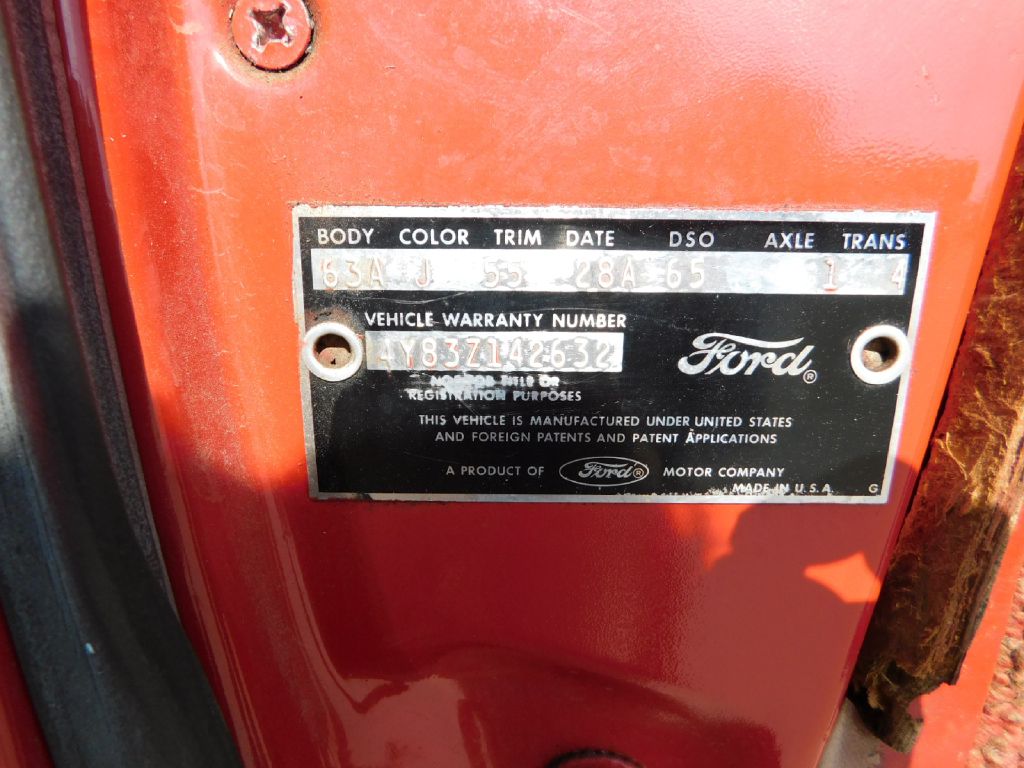 Photo 25 of this FORD THUNDERBIRD
