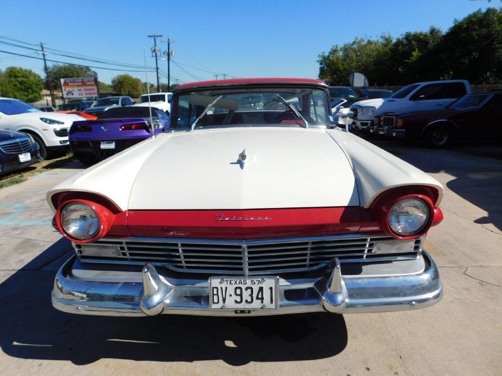 Photo 2 of this FORD FAIRLANE
