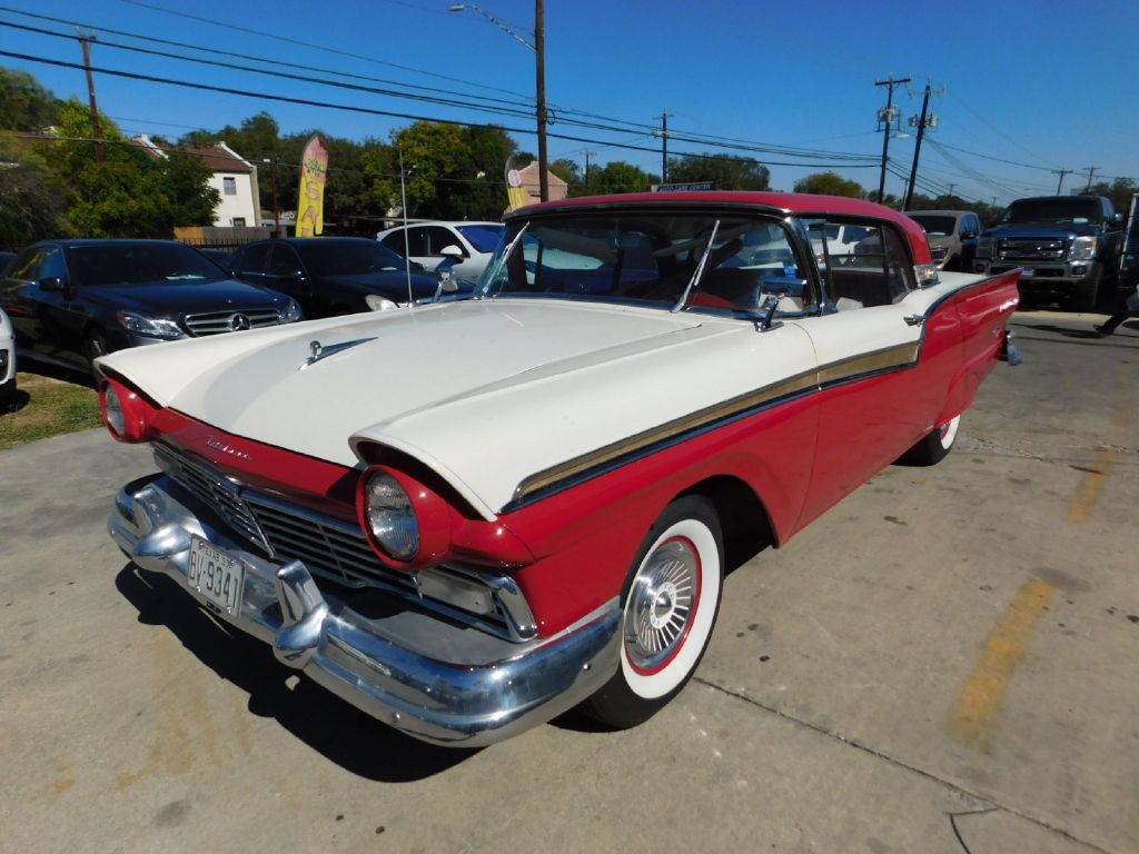 Photo 3 of this FORD FAIRLANE