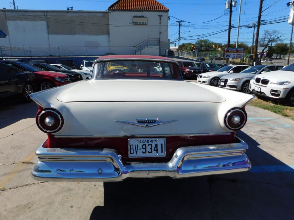 Photo 6 of this FORD FAIRLANE