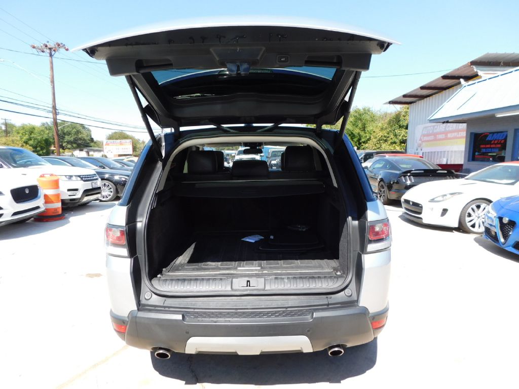 Photo 19 of this LAND ROVER RANGE ROVER SPO
