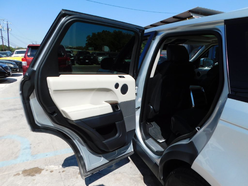 Photo 24 of this LAND ROVER RANGE ROVER SPO