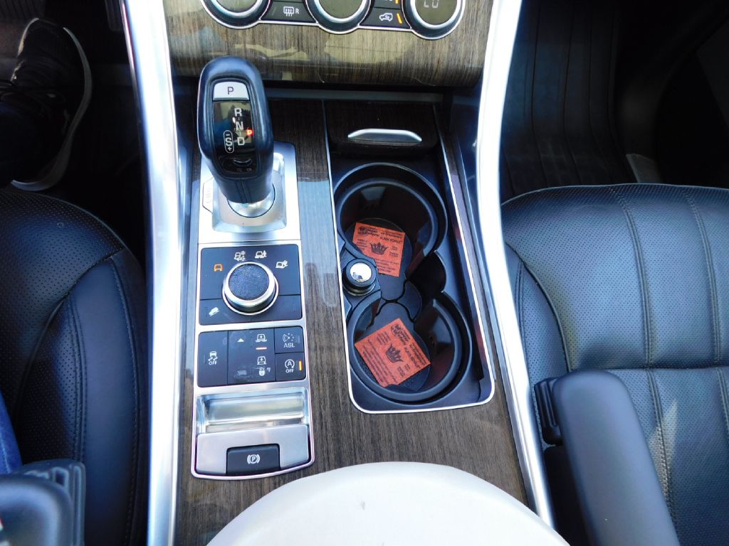 Photo 37 of this LAND ROVER RANGE ROVER SPO