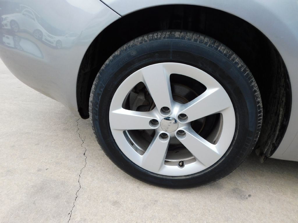 Used Car 2015 Dodge Dart  Sedan Sxt Front Wheel Drive For Sale Under $10,000 In San Antonio, Texas
