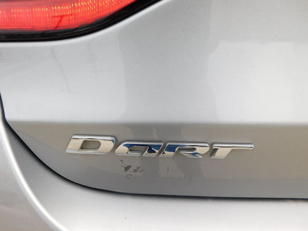 Used Car 2015 Dodge Dart  Sedan Sxt Front Wheel Drive For Sale Under $10,000 In San Antonio, Texas