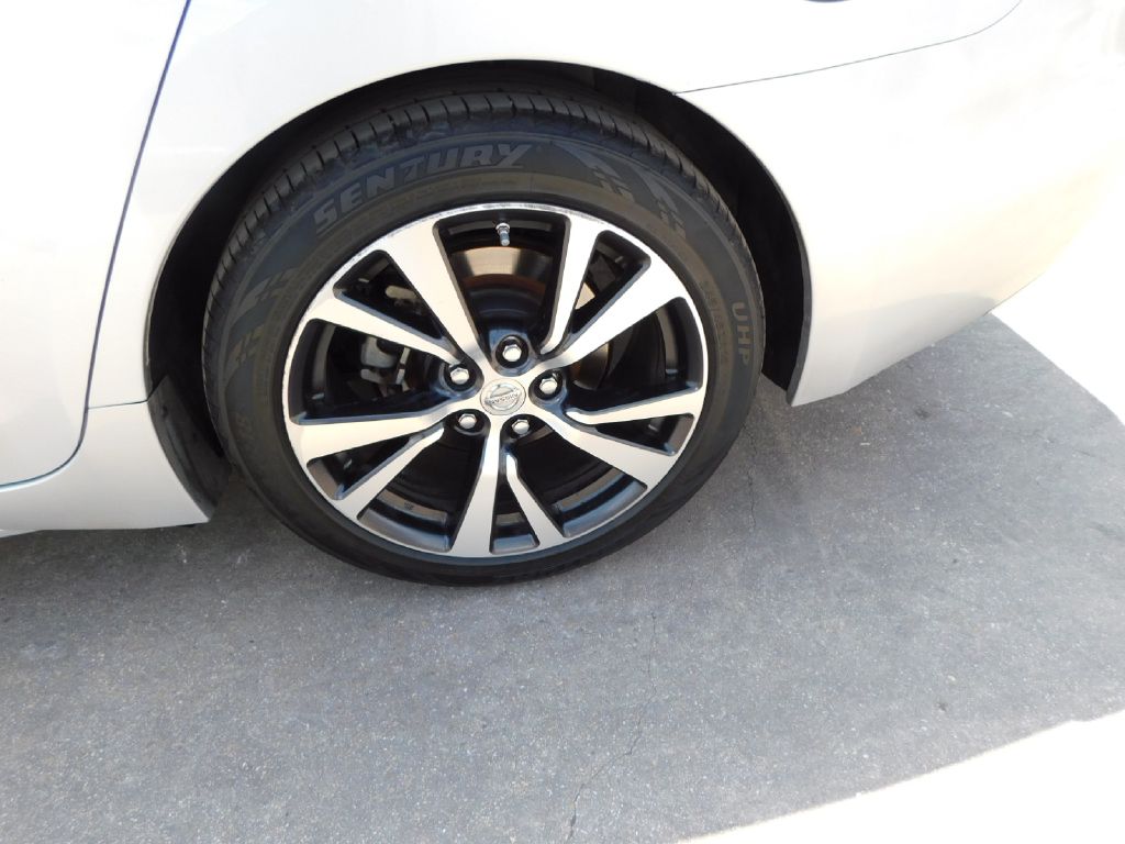 Used Car 2017 Nissan Maxima  3.5s For Sale Under $10,000 In San Antonio, Texas