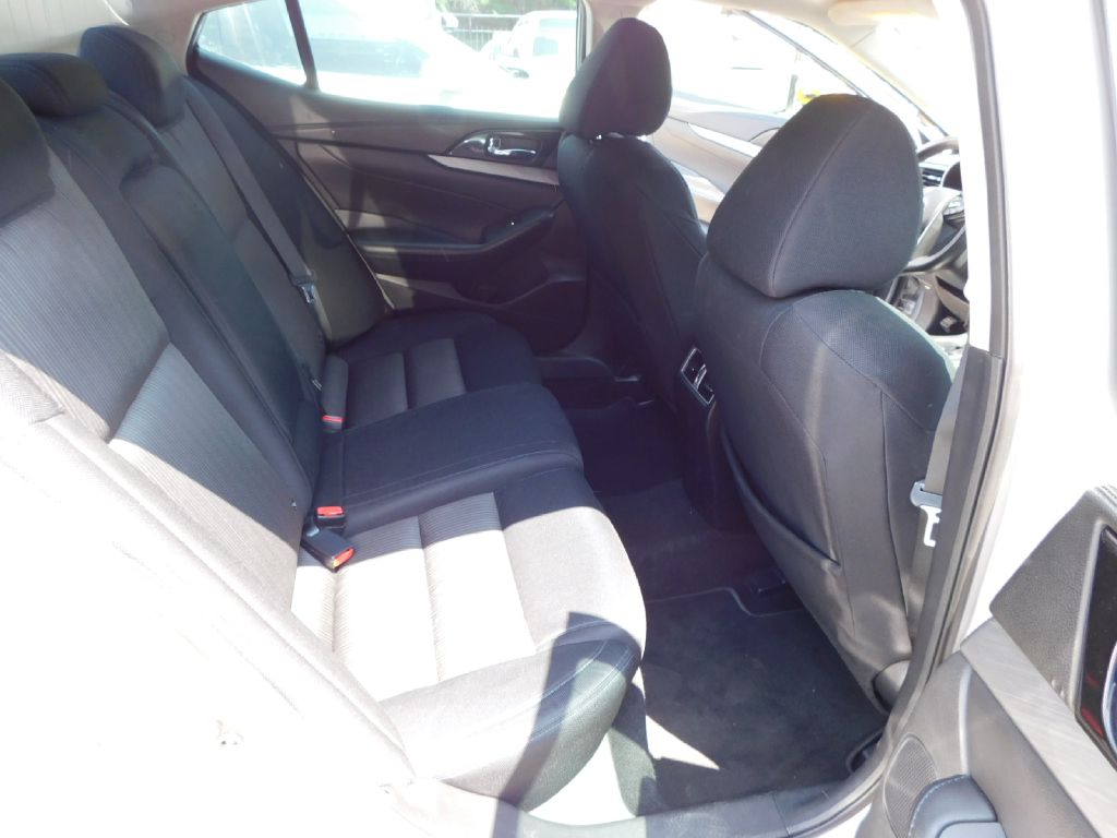 Used Car 2017 Nissan Maxima  3.5s For Sale Under $10,000 In San Antonio, Texas