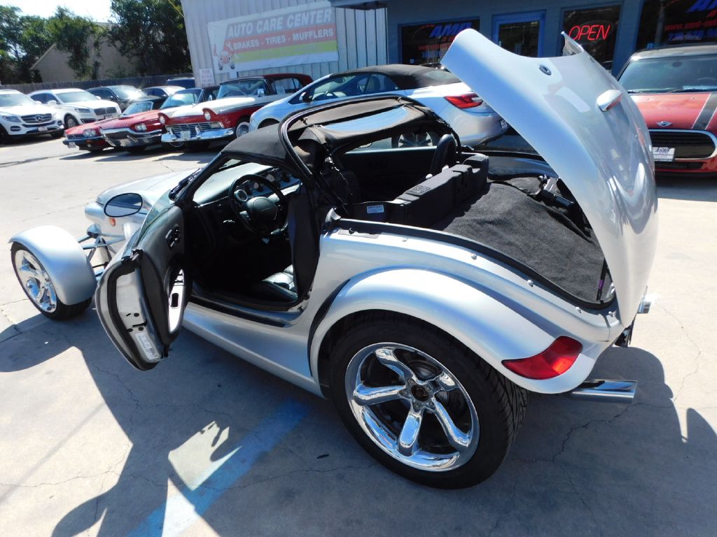 Used Car 2000 Plymouth Prowler  For Sale In San Antonio, Texas