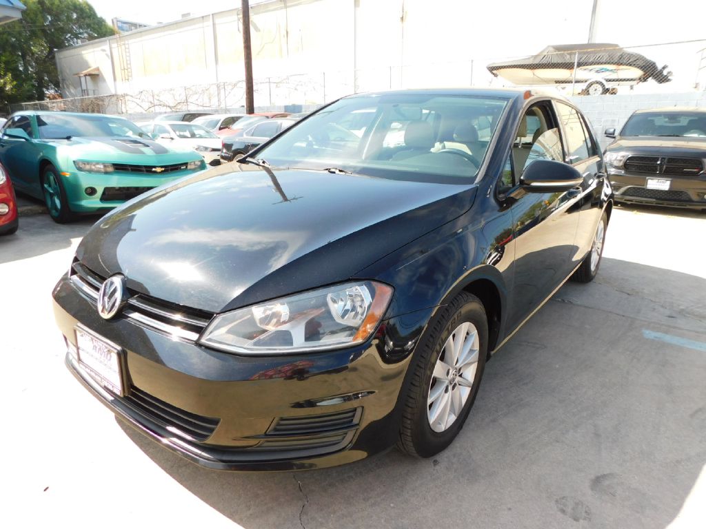 2015 Volkswagen Golf  In San Antonio, Texas