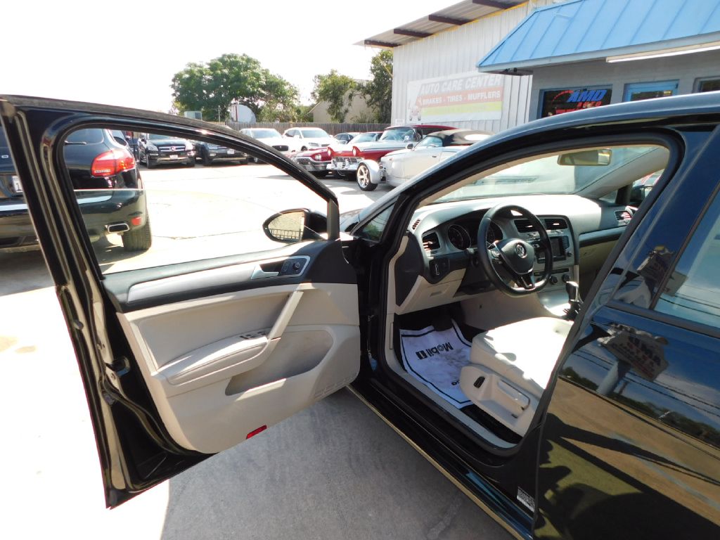 2015 Volkswagen Golf  In San Antonio, Texas