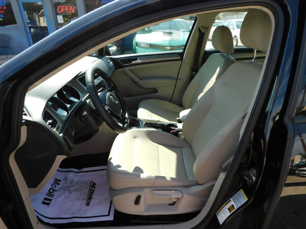2015 Volkswagen Golf  In San Antonio, Texas