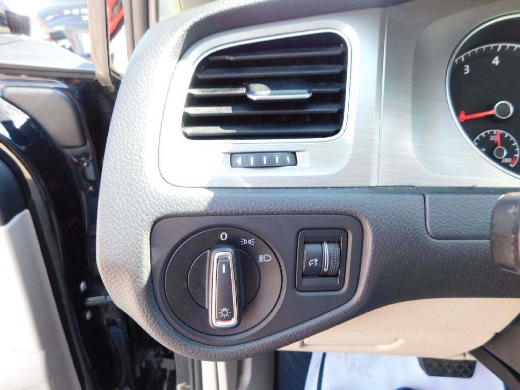 2015 Volkswagen Golf  In San Antonio, Texas