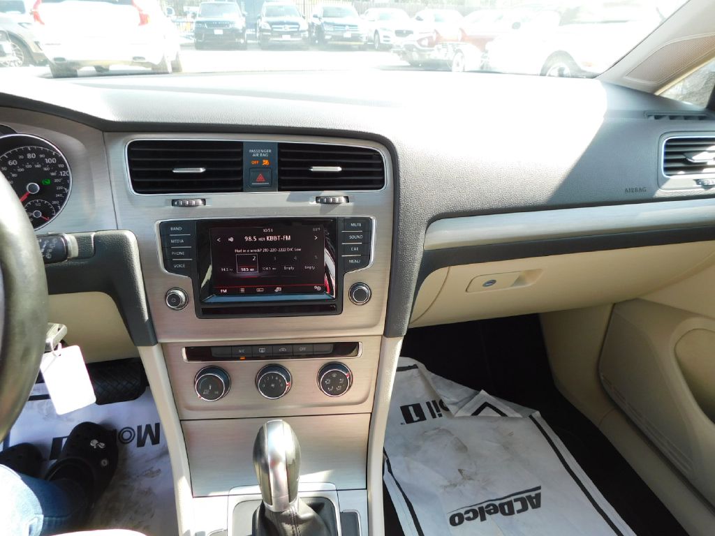 2015 Volkswagen Golf  In San Antonio, Texas